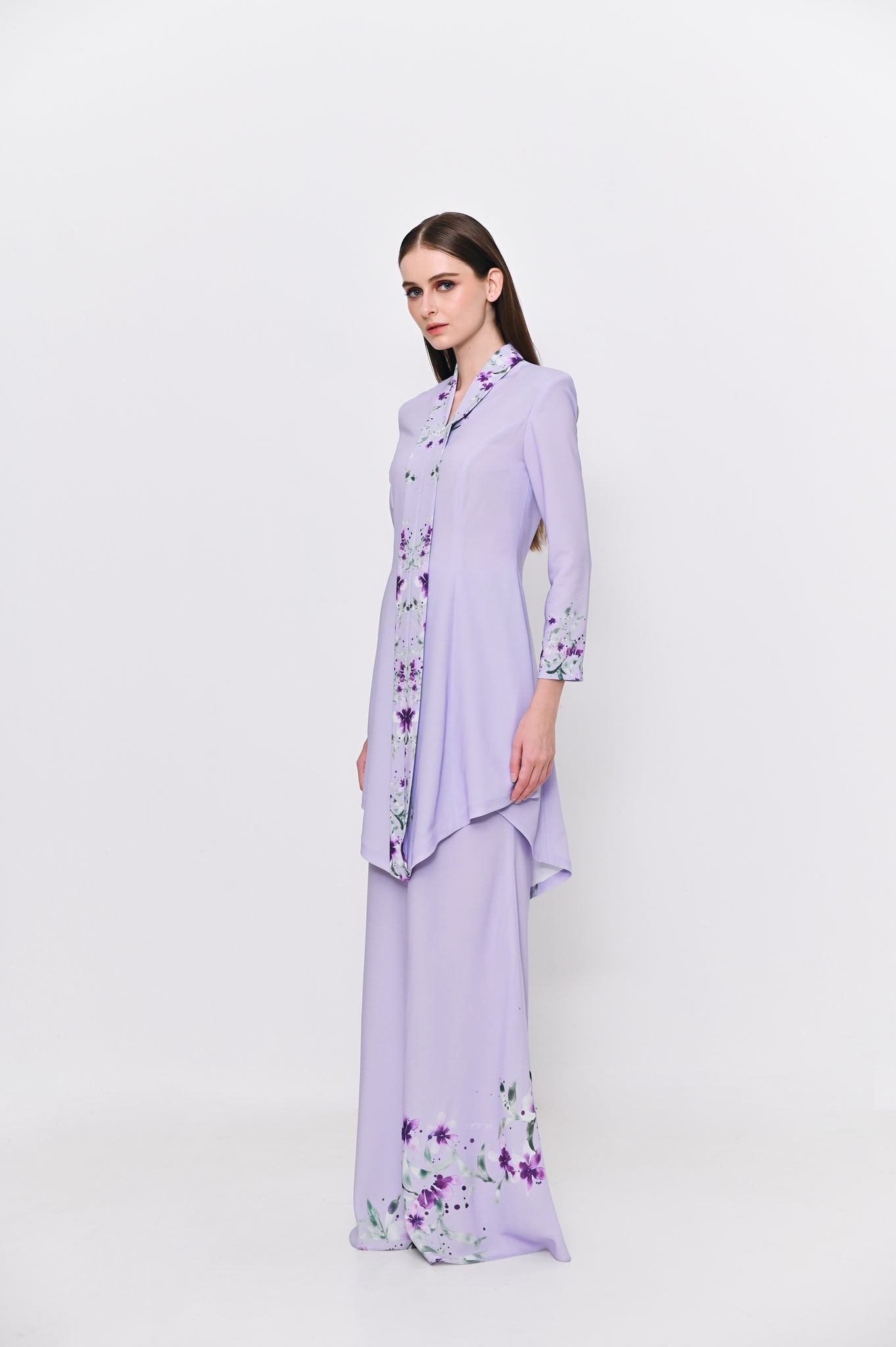 Alla kebaya in lilac