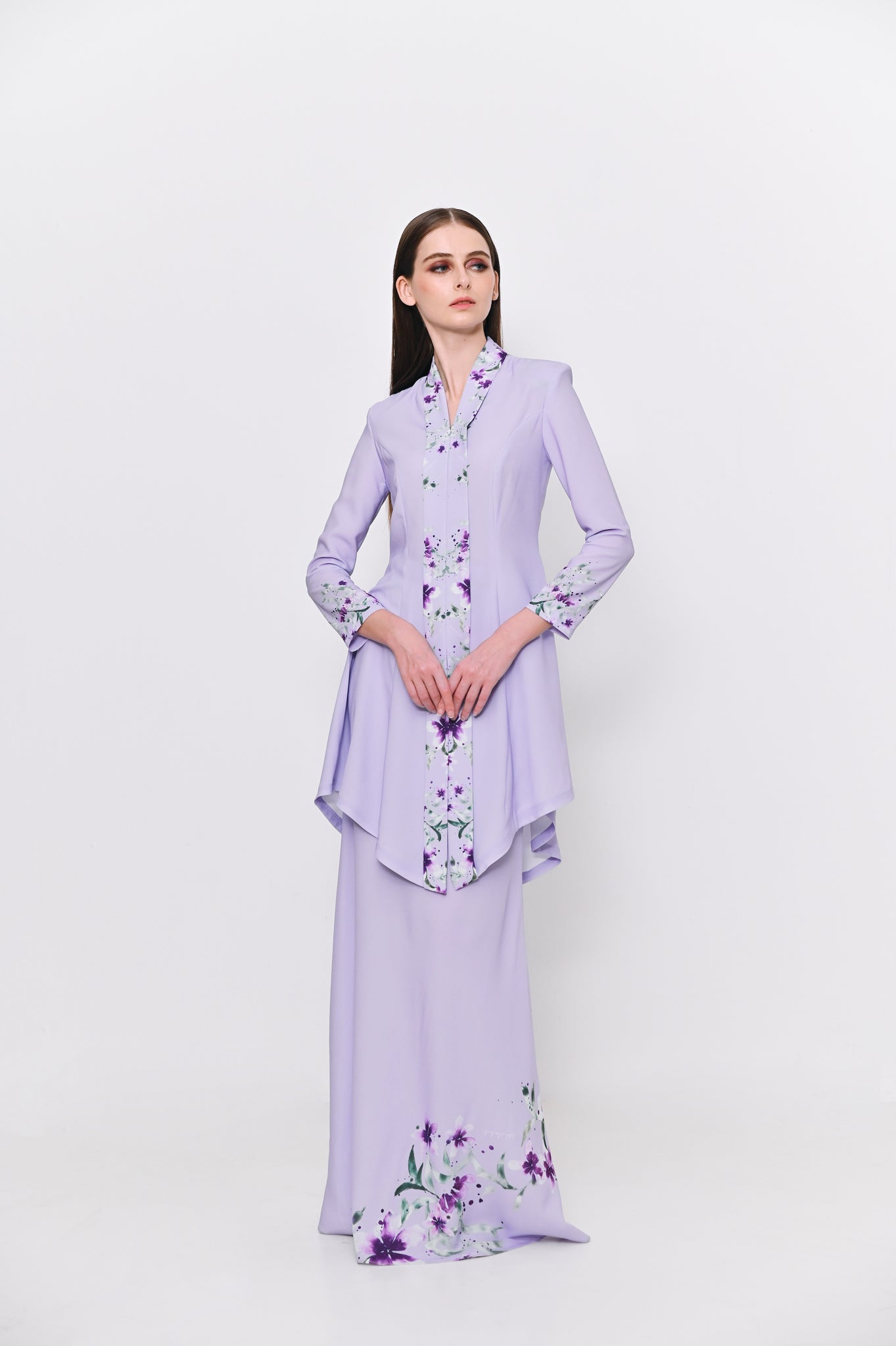 Alla kebaya in lilac